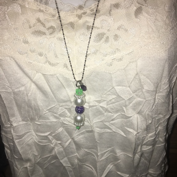Pendant with purple & green & ivory silver chain - Picture 7 of 8